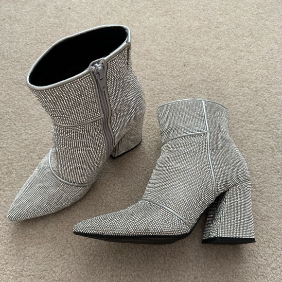 Sparkle jewel  booties - Picture 6 of 11